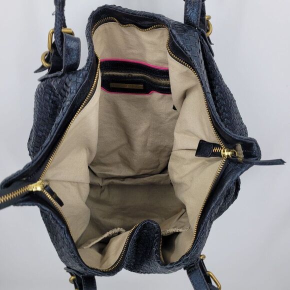 Elliott Lucca Black Basket Woven Leather Shoulder Bag Dual Handles Zip Closer - Picture 11 of 12